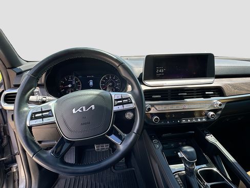 Used 2022 Kia Telluride SX w/ Towing Package FWD image 11
