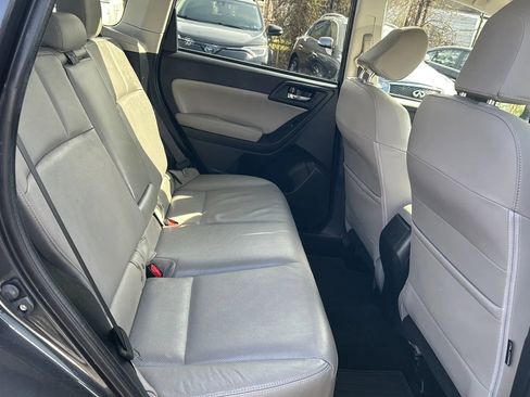 Used 2016 Subaru Forester 2.5i Limited image 12