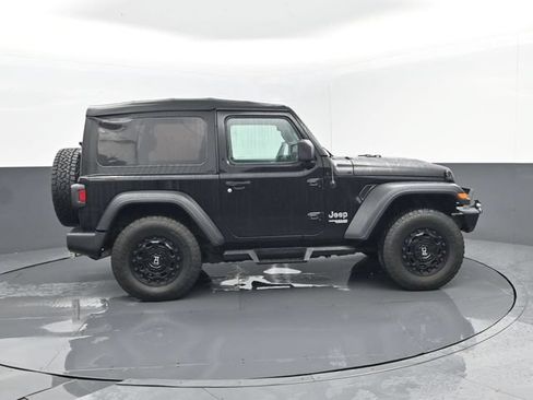 Used 2021 Jeep Wrangler Sport AWD/4WD image 4