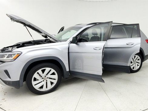 Used 2021 Volkswagen Atlas SE image 12