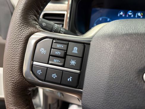 Used 2025 Ford F350 King Ranch w/ Chrome Package image 27