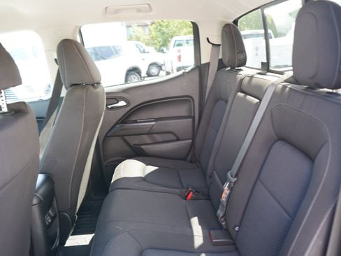 Used 2022 Chevrolet Colorado LT w/ LT Convenience Package AWD/4WD image 19