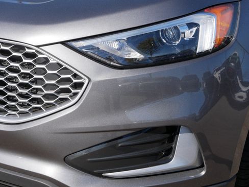 Used 2024 Ford Edge SEL AWD/4WD image 16