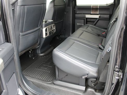 Used 2022 Ford F450 Lariat w/ Lariat Value Package image 7