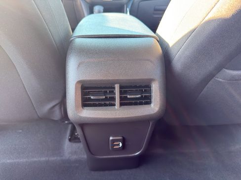 Certified 2024 Chevrolet Equinox LT w/ LPO, Floor Liner Package AWD/4WD image 31
