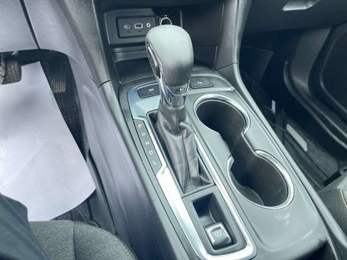Certified 2024 Chevrolet Equinox LT w/ LPO, Floor Liner Package AWD/4WD image 15