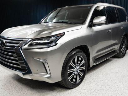 Used 2019 Lexus LX 570 4WD w/ Luxury Package