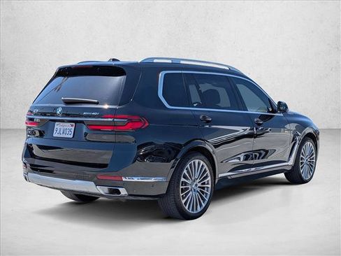 Used 2024 BMW X7 xDrive40i AWD/4WD image 4