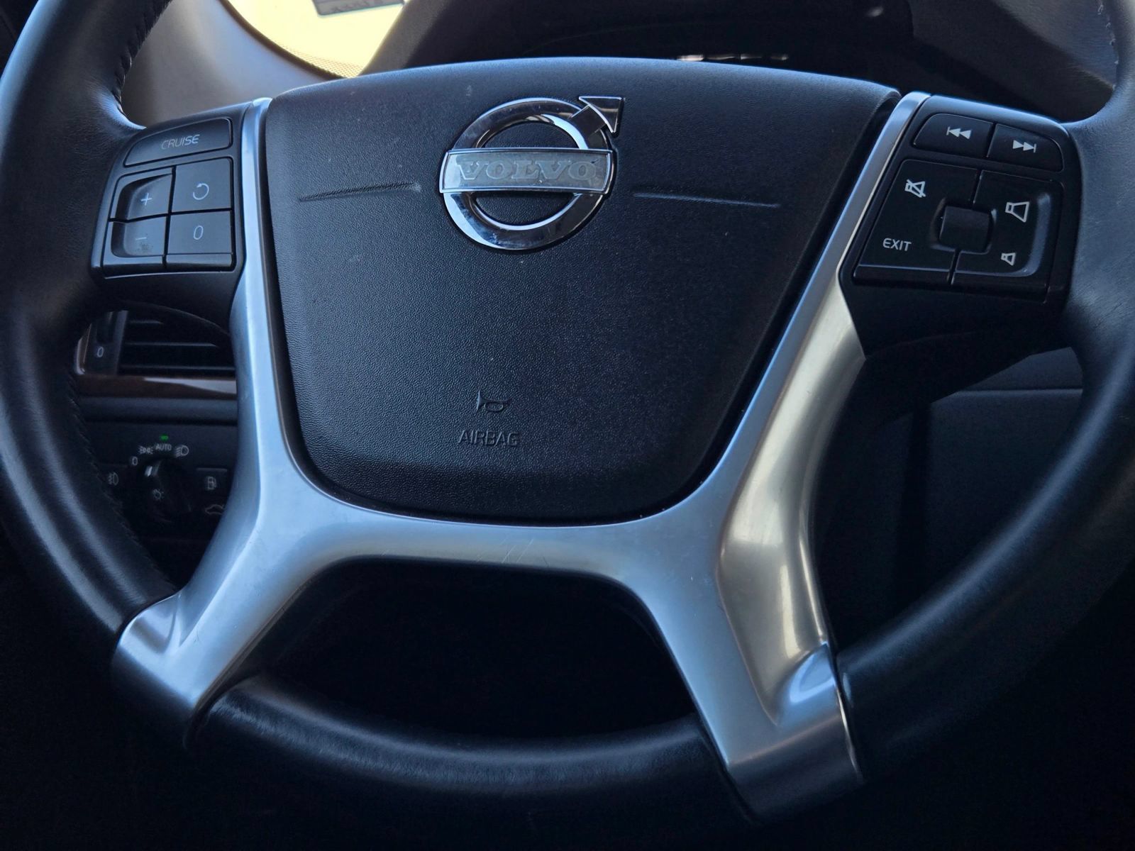 Used 2013 Volvo XC70 3.2 AWD/4WD image 30