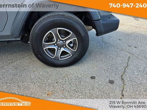 Used 2023 Jeep Wrangler Sport AWD/4WD image 14