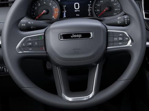 New 2026 Jeep Compass Latitude image 19