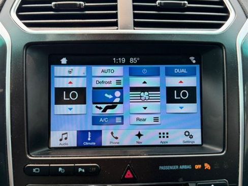 Used 2017 Ford Explorer Limited w/ Equipment Group 301A AWD/4WD image 27