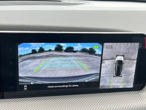 New 2026 Nissan Kicks SR w/ Interior Electronics Package FWD image 10