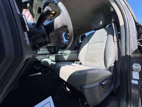 Used 2018 RAM 1500 Express image 9