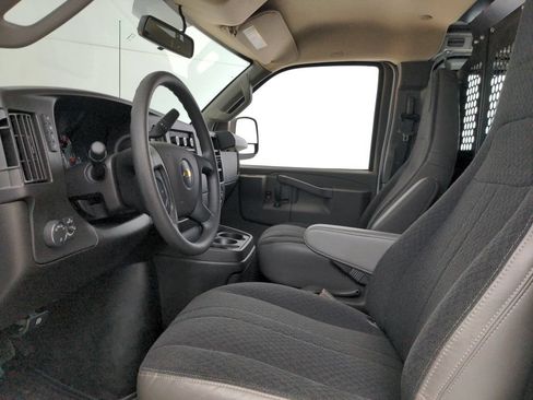 Used 2024 Chevrolet Express 2500 w/ Driver Convenience Package RWD image 18