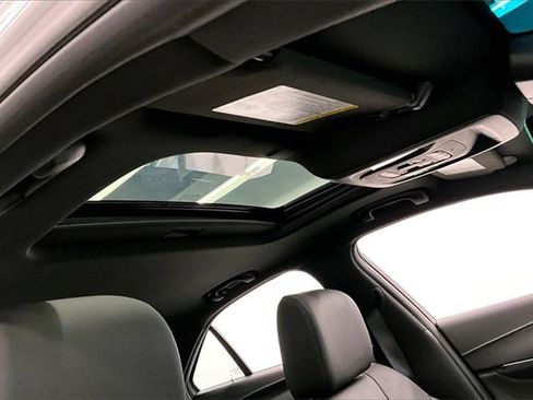 Used 2025 Cadillac CT4 Premium Luxury image 18