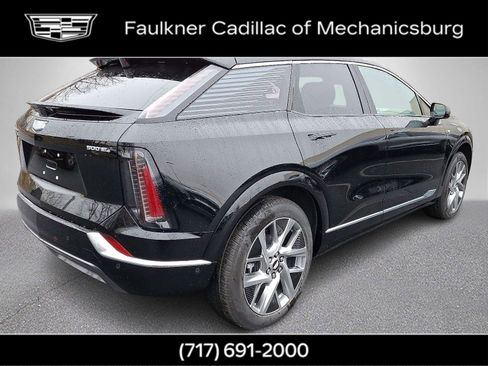 New 2026 Cadillac Optiq Luxury 1 image 4