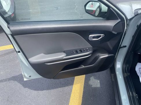 Used 2025 Kia K4 FWD image 14