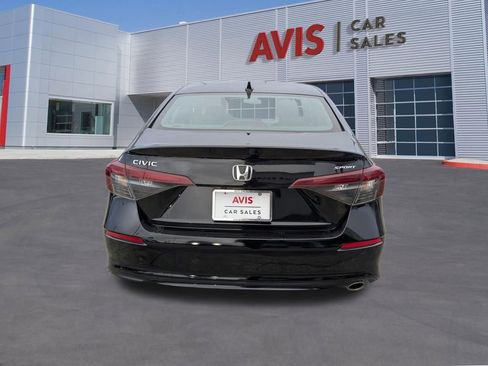 Used 2025 Honda Civic Sport image 7