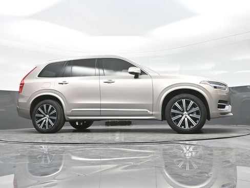 Used 2024 Volvo XC90 B5 Core image 19