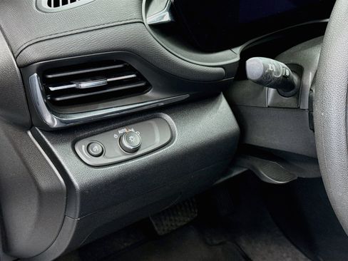 Used 2025 Buick Envista Preferred FWD image 16