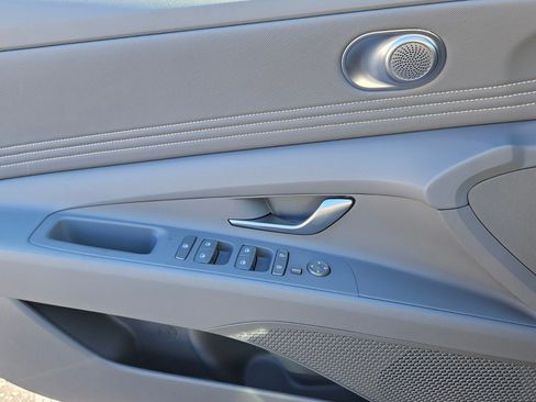 New 2026 Hyundai Elantra Sport FWD image 27