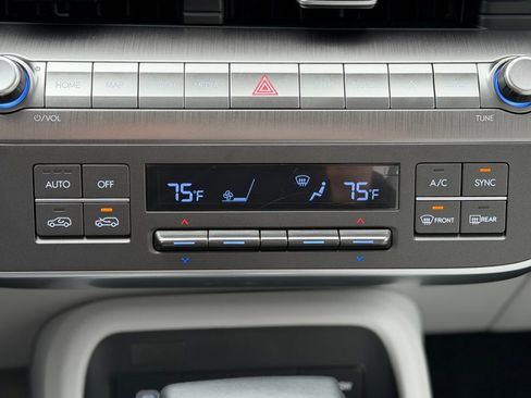 Used 2026 Hyundai Kona SEL Sport AWD/4WD image 15