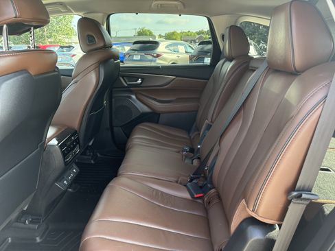 Used 2022 Acura MDX SH-AWD w/ Advance Package image 5