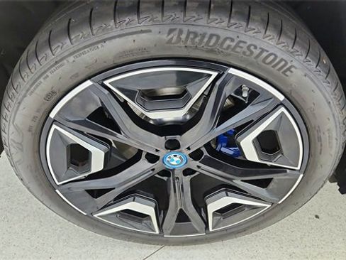 Used 2025 BMW iX xDrive50 image 56