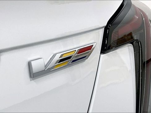New 2026 Cadillac CT5 V w/ Technology Package image 40