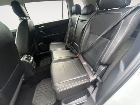 Used 2021 Volkswagen Tiguan S image 11