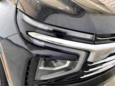 Used 2025 Chevrolet Tahoe LT image 28