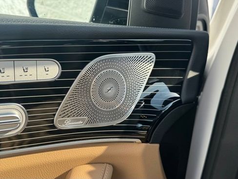 Used 2024 Mercedes-Benz GLS 450 4MATIC image 23