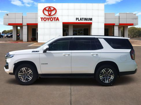 Used 2021 Chevrolet Tahoe Z71 w/ Z71 Off-Road Package AWD/4WD image 3