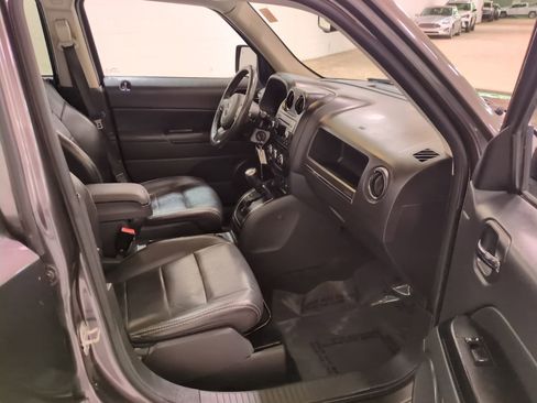 Used 2016 Jeep Patriot High Altitude image 10
