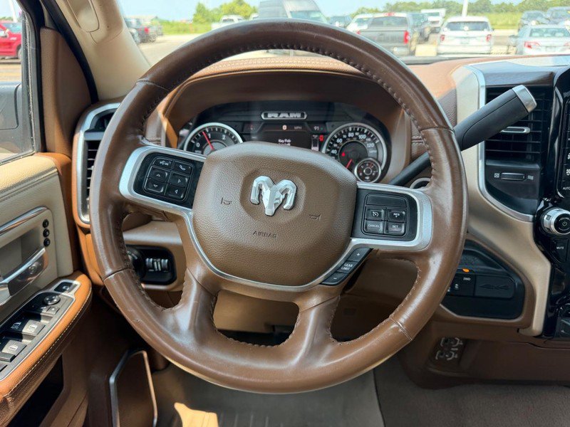 Used 2022 RAM 3500 Laramie AWD/4WD image 12