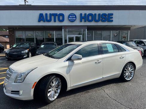 Used 2013 Cadillac XTS Platinum AWD/4WD image 1