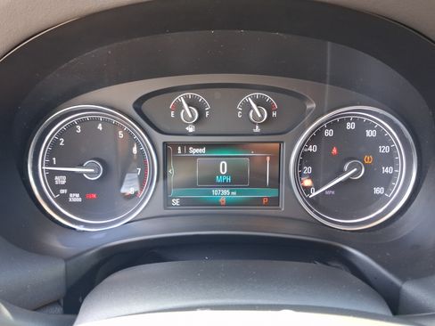 Used 2018 Buick Enclave Essence FWD image 13