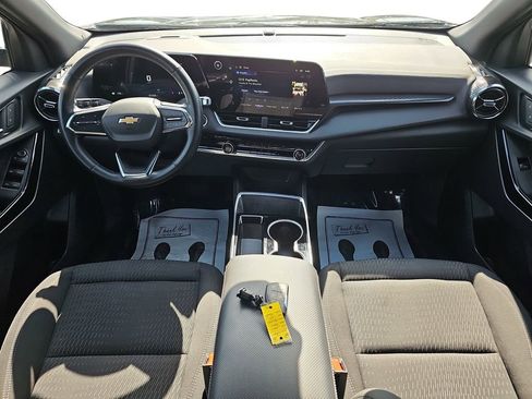 Used 2025 Chevrolet Equinox LT FWD image 13