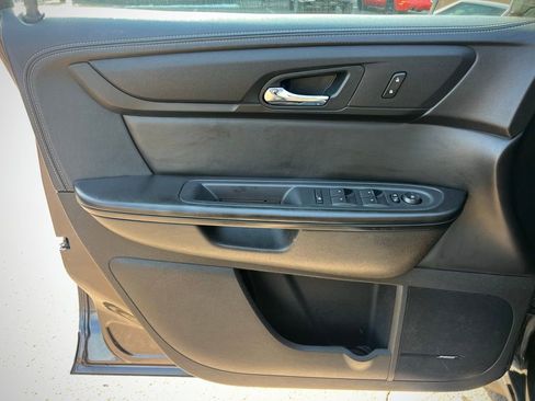 Used 2015 Chevrolet Traverse LT w/ LPO, 'HIT The Road' Package image 32