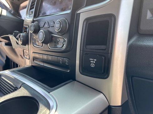Used 2018 RAM 1500 Big Horn AWD/4WD image 47