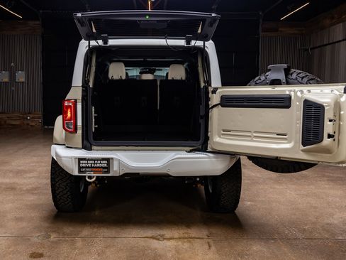 Used 2026 Ford Bronco Heritage Edition AWD/4WD image 9