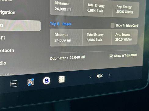 Used 2023 Tesla Model Y Long Range image 34