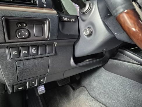 Used 2017 Lexus ES 350 w/ Premium Package image 17