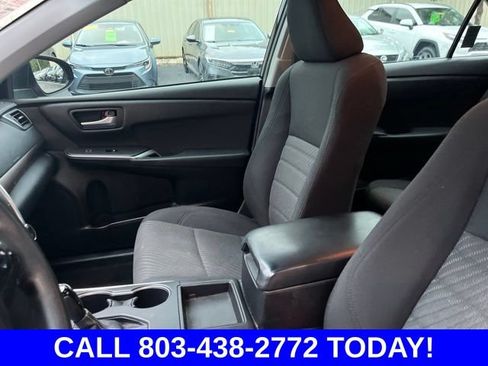 Used 2017 Toyota Camry LE FWD image 10
