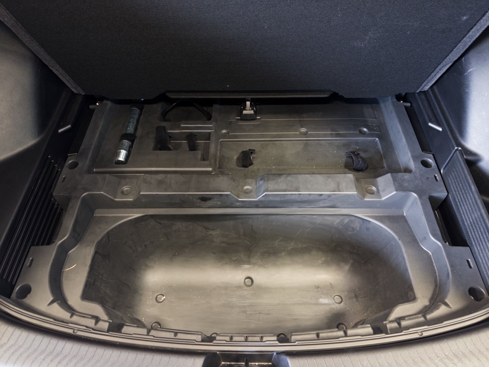 Used 2024 Chevrolet Equinox EV RS FWD image 26