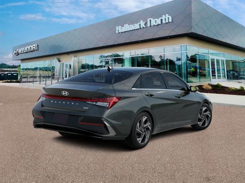 New 2026 Hyundai Elantra Limited image 5