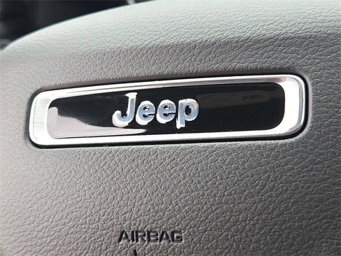 New 2026 Jeep Compass Latitude image 25