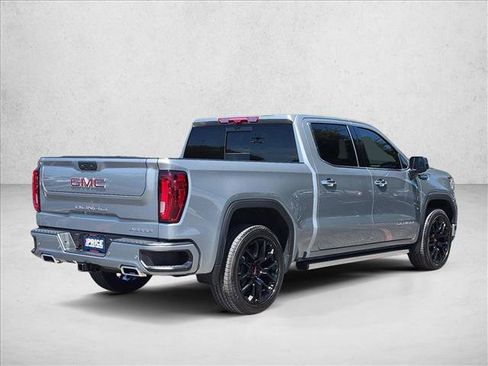 Used 2025 GMC Sierra 1500 Denali w/ Denali Reserve Package AWD/4WD image 5
