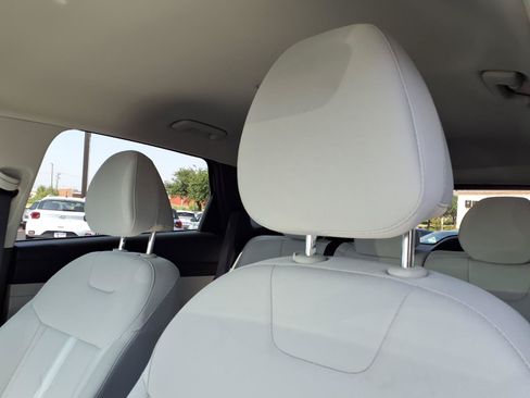 Certified 2025 Hyundai Tucson SEL FWD image 17